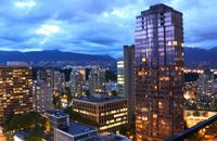 Lichtermeer über den Dächern Vancouvers