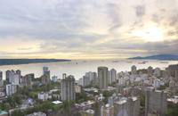 Abendessen im Cloud 9 Restaurant über den Dächern von Vancouver