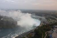 An den Niagara Fällen, Blick vom Skylon Tower