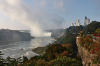 An den Niagara Fällen