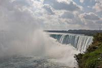 An den Niagara Fällen