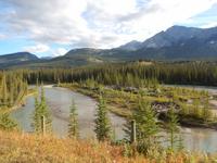 River Bow am Castle Mountain