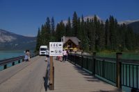 Am Emerald Lake 6