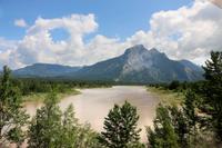 Einfahrt des Canadian Zuges in die Rocky Mountains - Athabasca River