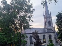 Kirche beim Hotel