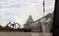 Maman - Spinnen Statue vor National Galery - Ottawa, Kanada
