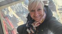 Singlereise Kanada - Reisebegleiterin Franzi auf dem Calgary Tower