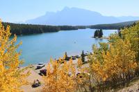 Two Jack Lake im Banff-Nationalpark