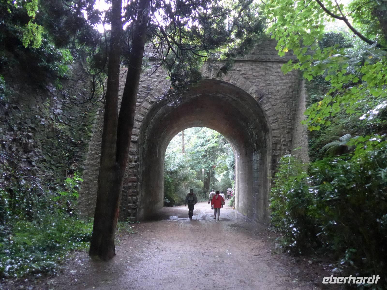 Wanderung entlang ehemaliger Eisenbahnstrecke nach St. Aubin