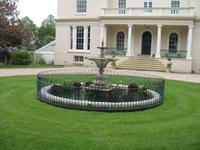 Besuch des Privatgartens der Familie Miles