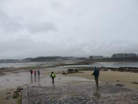 zu Fuß ging es zurück an den Strand