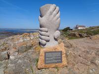 Denkmal am Corbière Leuchtturm