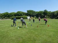 Reisegruppe testet Dynamite Sticks