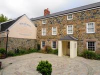 Sark, Dixcart Hotel 