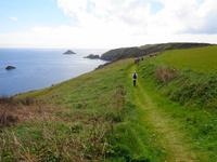 Sark, Spaziergang an der Küste 
