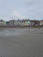 Das Wasser ist weg - im Hintergrund unser Hotel Omaroo