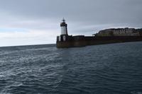 Leuchturm im Hafen von St. Peter Portauf Guernsey