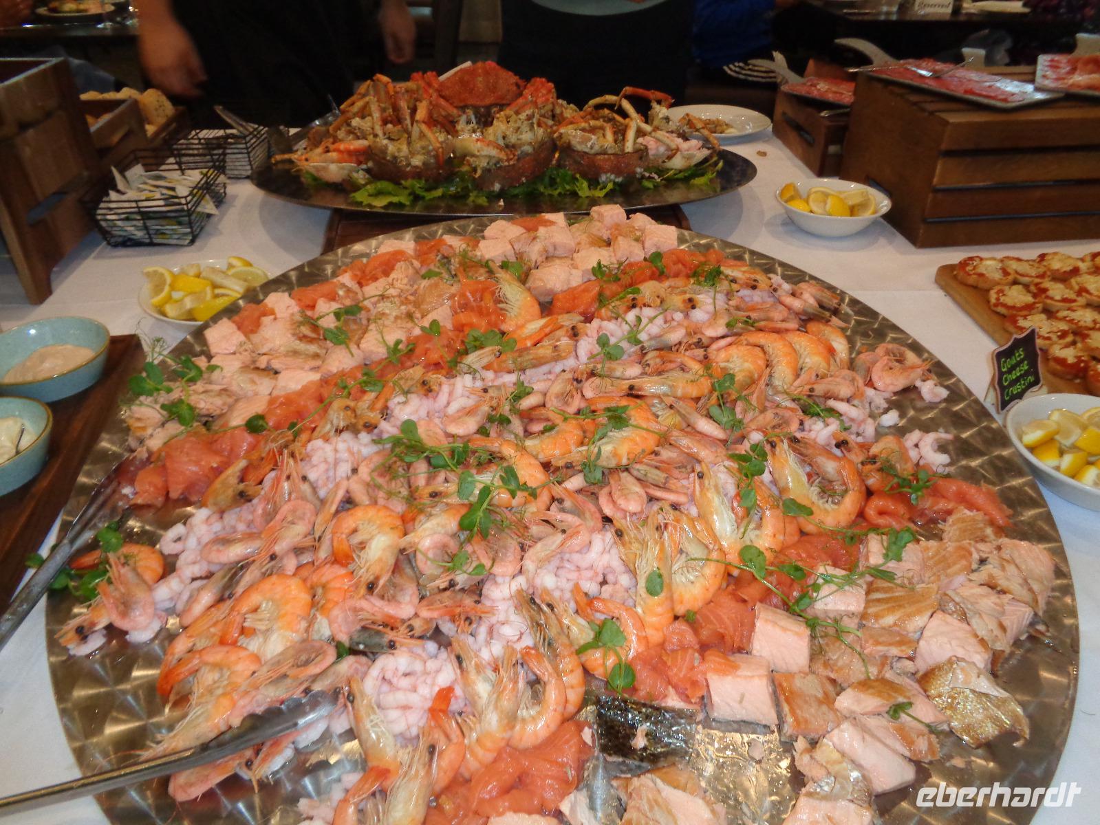 Ommaroo Hotel, Friday-Buffet