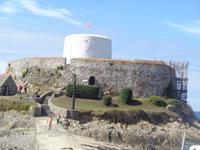 Guernsey, Fort Grey