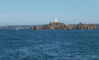 Fährüberfahrt nach Sark - Corbiere Leuchtturm