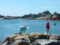Blick zum Elizabeth Castle in St. Helier