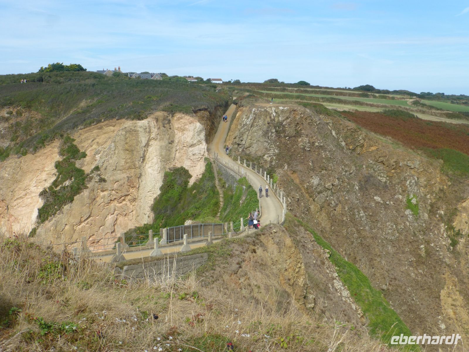 La Coupée, der 90 m lange Damm verbindet Sark mit Little Sark
