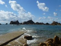 Dass man bei Ebbe trockenen Fußes zum Leuchtturm kommt, sollte man nicht meinen