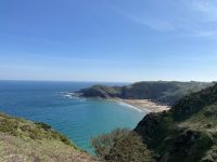 Aussicht vom Küstenpfad auf Plemont Bay