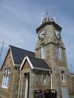 Guernsey - St. Peter Port - Uhrenturm am Hafen