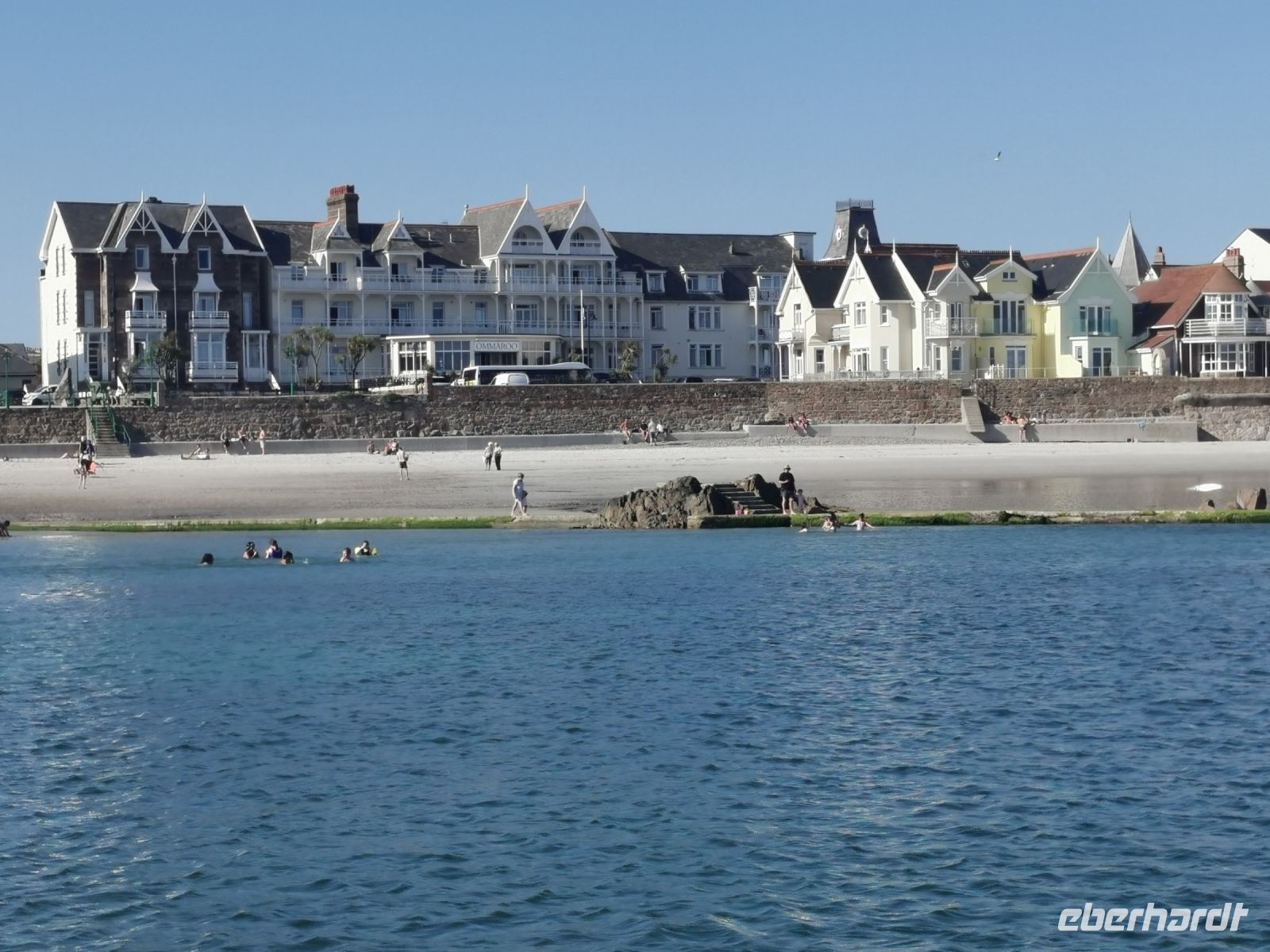Unser Hotel Ommaroo mit Blick auf den Atlantik