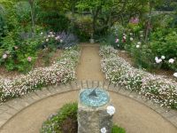 Die Sonnenuhr ist an dem diesigen Tag außer Dienst.