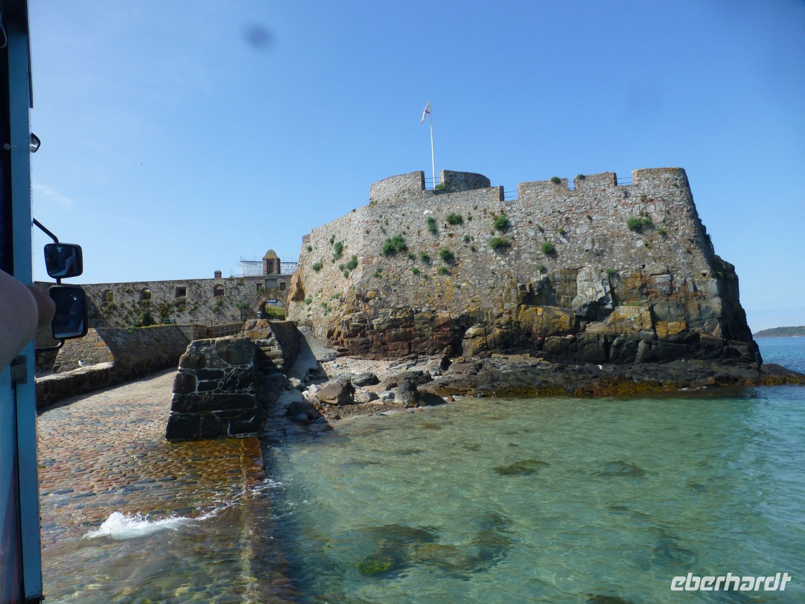 Anfahrt nach Elizabeth Castle, das seit dem 16. Jahrhundert besteht.
