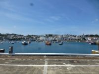 St Peter Port ist die Inselhauptstadt und liegt malerisch.