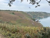Küstenpfad mit dem Blick auf die Bouley Bay