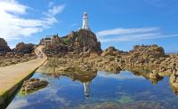 Der zauberhafte Corbiere-Leuchtturm an der Südwestspitze von Jersey