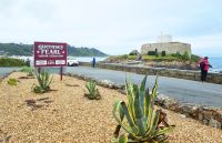 128 Guernsey Pearl und Fort Grey