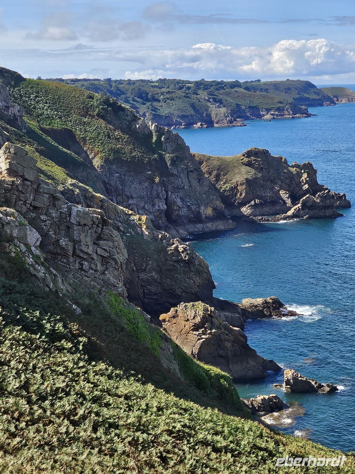 weiter entlang der Küste