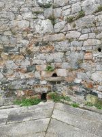 Man hatte keine Zeit die Posten für einen  Toilettengang zu verlassen....