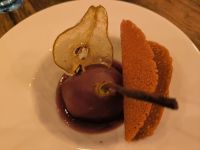 Dessert Birne in Rotwein 