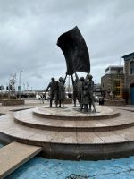 25.05.2025: kleiner Stadtrundgang durch St. Helier Liberation Square