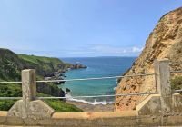 Blick vom Damm La Coupee auf Sark