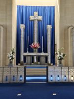 St. Matthews Church, Altar