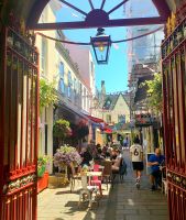 Kleine Gasse in St. Helier. Rundreise Jersey und Guernsey - Kanalinseln entdecken (GB-JERF8)