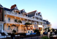 Ommaroo Hotel am Abend. Rundreise Jersey und Guernsey - Kanalinseln entdecken (GB-JERF8)