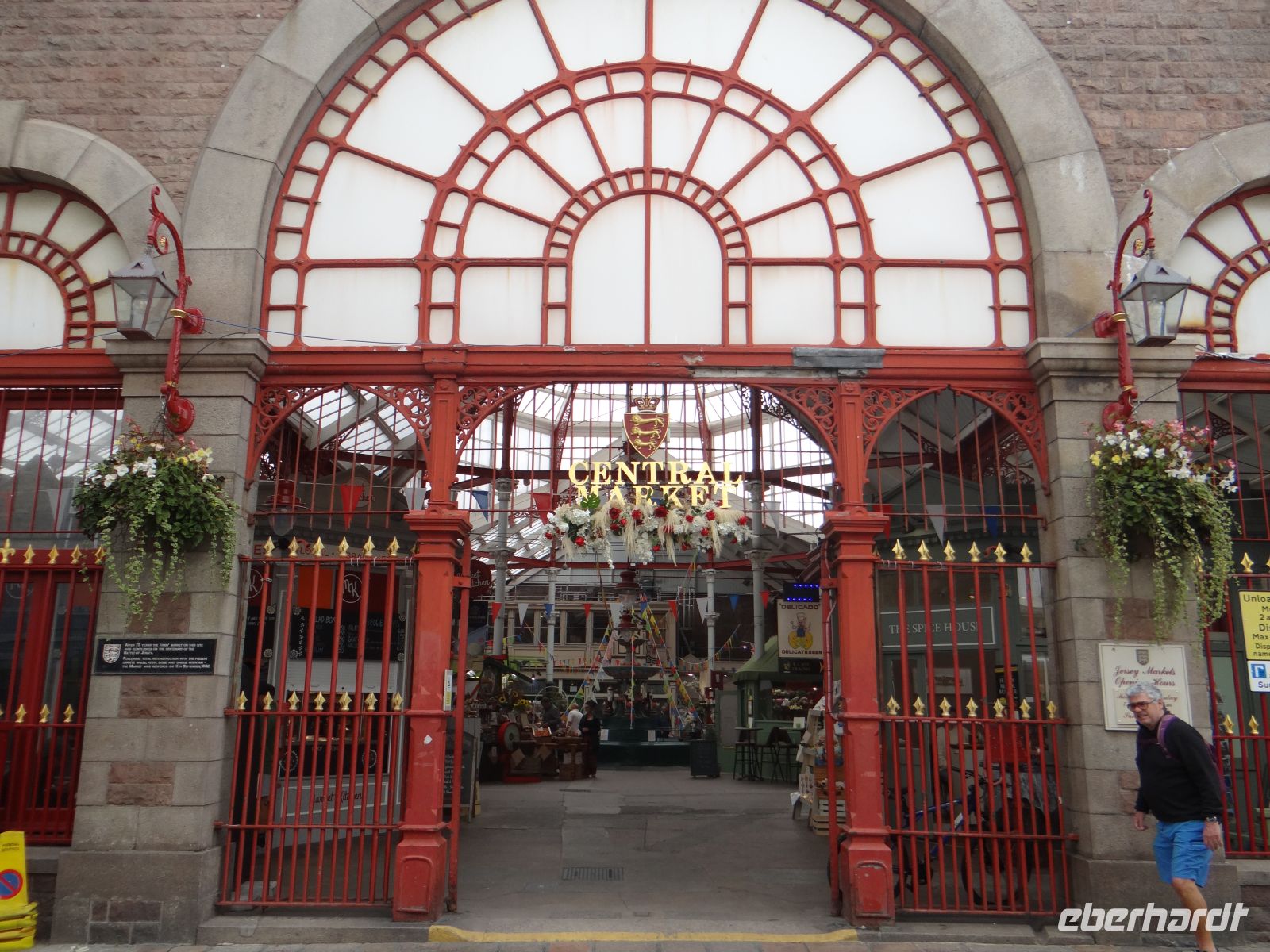 St. Helier, einer von mehreren Eingängen zur Markthalle.