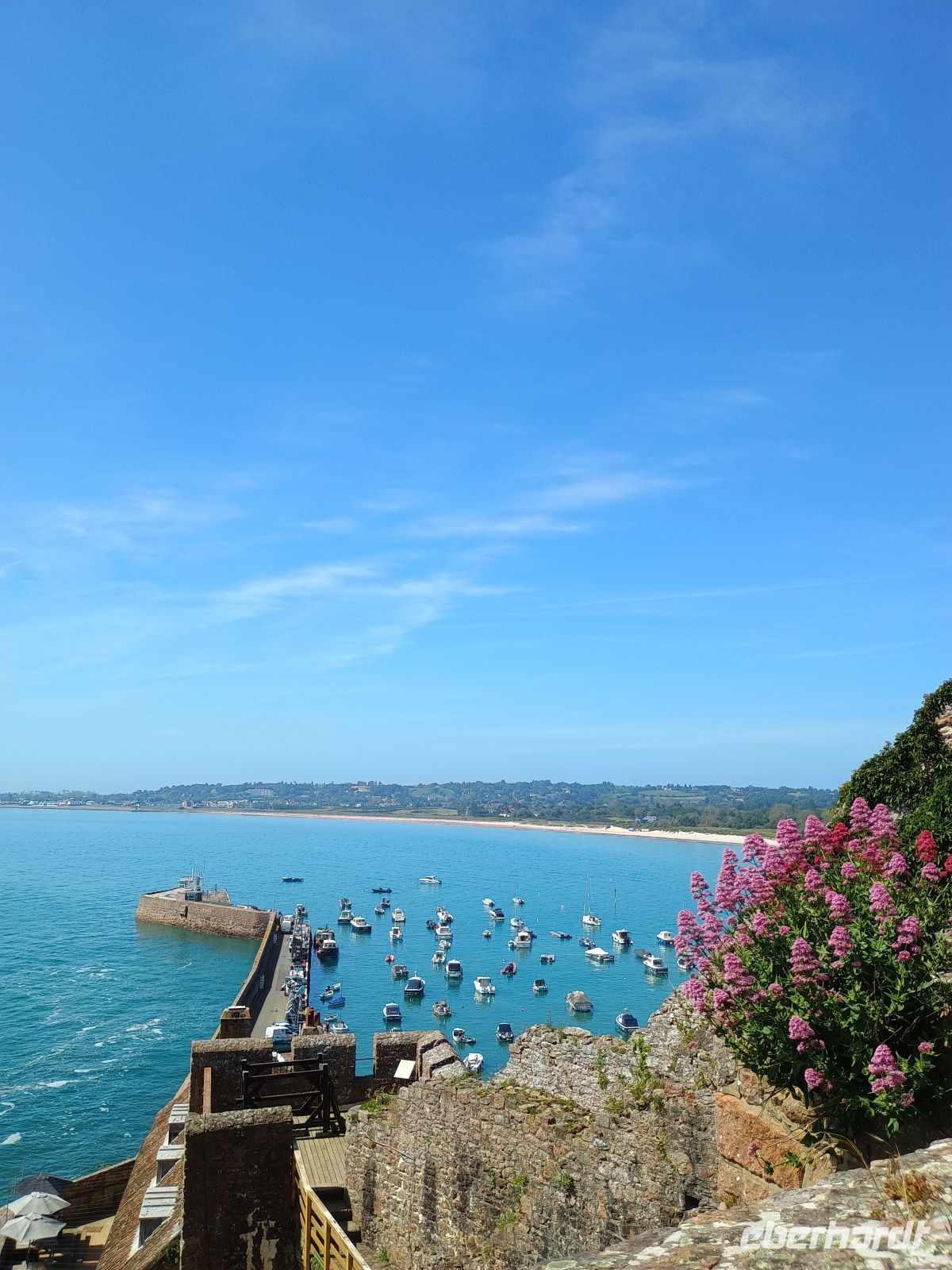 Jersey - Gorey Castle &ndash; &copy;  (Eberhardt TRAVEL)