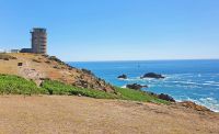 Wachturm aus der Besatzungszeit am Corbiere-Leuchtturm &ndash; &copy; Kristin Weigel (Eberhardt TRAVEL)