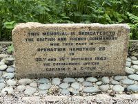 Mahnmal für eine Aufklärungsaktion im 2. Weltkrieg &ndash; &copy; Felicitas Bachmann (Eberhardt TRAVEL)