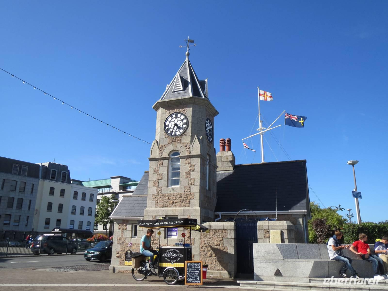 216_St. Peter Port Uhrenturm