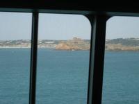 Blick auf das Elisabeth Castle von der Fähre nach Guernsey aus.